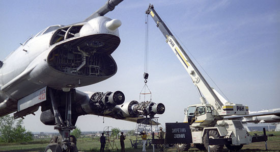 Ukraine từ chối trả Nga lô máy bay chiến lược Tu-95 